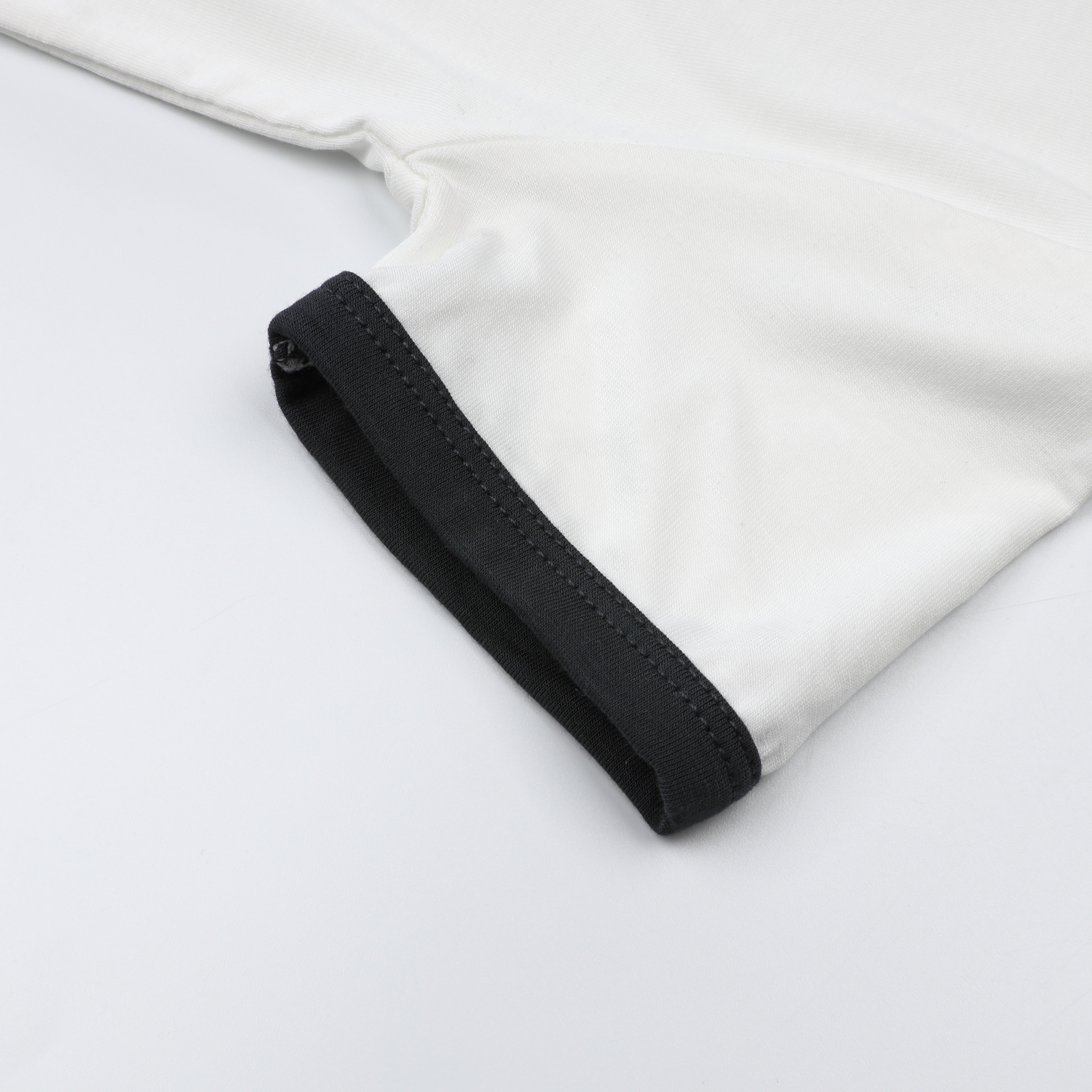 Short Sleeve Shirt S29 White + Shorts S29 White